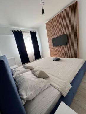 Lake View Aparthotel